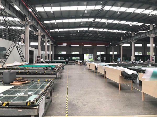 ماژول سازی دو قطعه تجهیزات اسپری چسب برای صادرات راحت 6