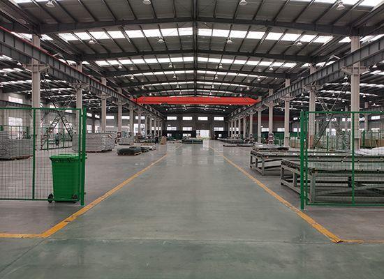 ماژول سازی دو قطعه تجهیزات اسپری چسب برای صادرات راحت 5