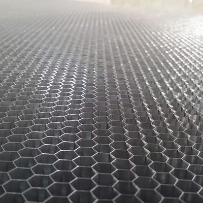 Al5052 آلومینیوم Honeycomb Mesh با 15MPa قدرت بالا برای هوافضا استفاده می شود
