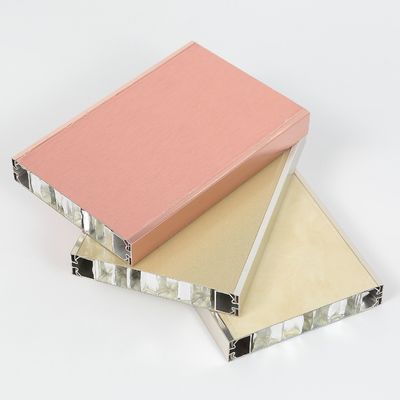 پنل های عسل آلومینیومی کشتی راه آهن HPL اندازه استاندارد 1220x2440mm