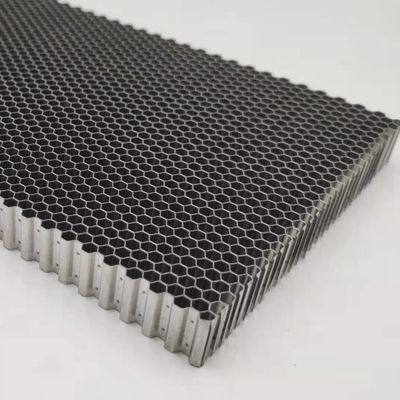 جوش نقطه ای 8.2mm اندازه سلول فلزی فولاد ضد زنگ Honeycomb هوا صاف کننده