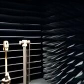 هسته عسل آرامید که با پوشش جذب شده است می تواند برای محافظت از اتاق ها استفاده شود