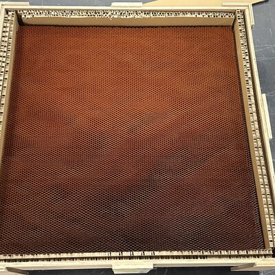 هسته لانه زنبوری آرامید انعطاف پذیر با چگالی 56، شبکه سوراخ دار به شکل آلو