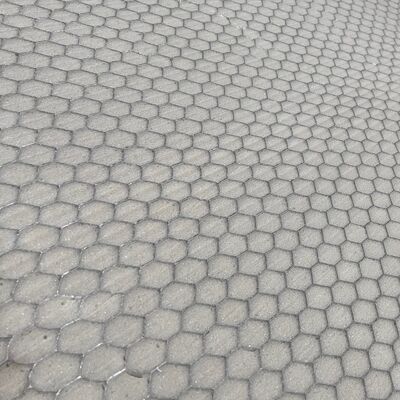 هسته آلومینیومی عسل پر از فوم می تواند برای تزئین داخلی واگن های راه آهن با سرعت بالا استفاده شود